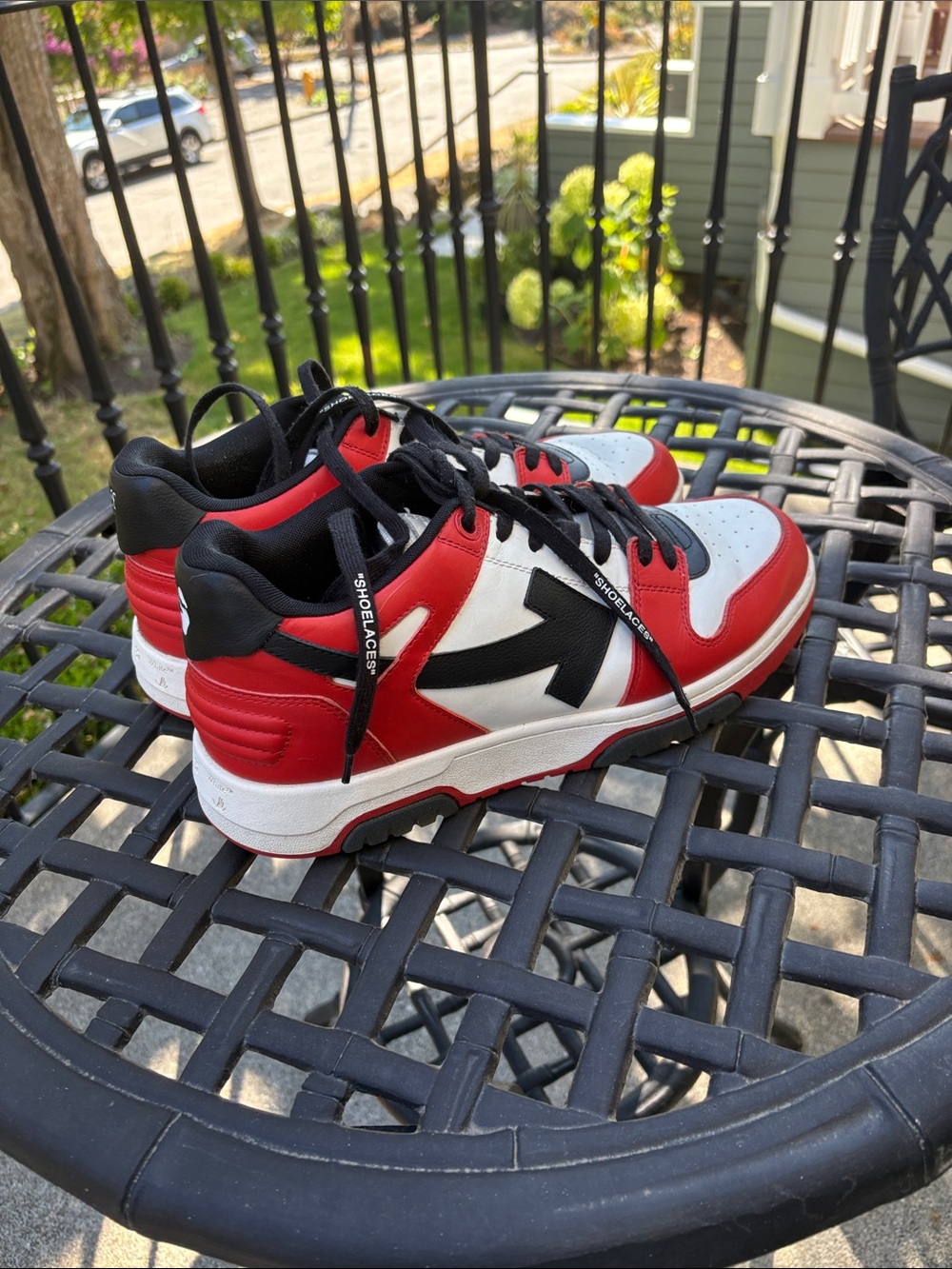 Off-White Out Of Office lace up sneaker